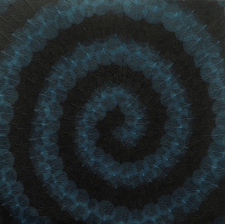 H2505 LABIRINTO BLU O NERO.jpg